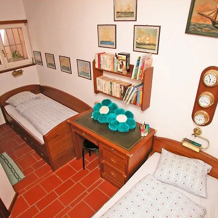 Apartment App 7273 *